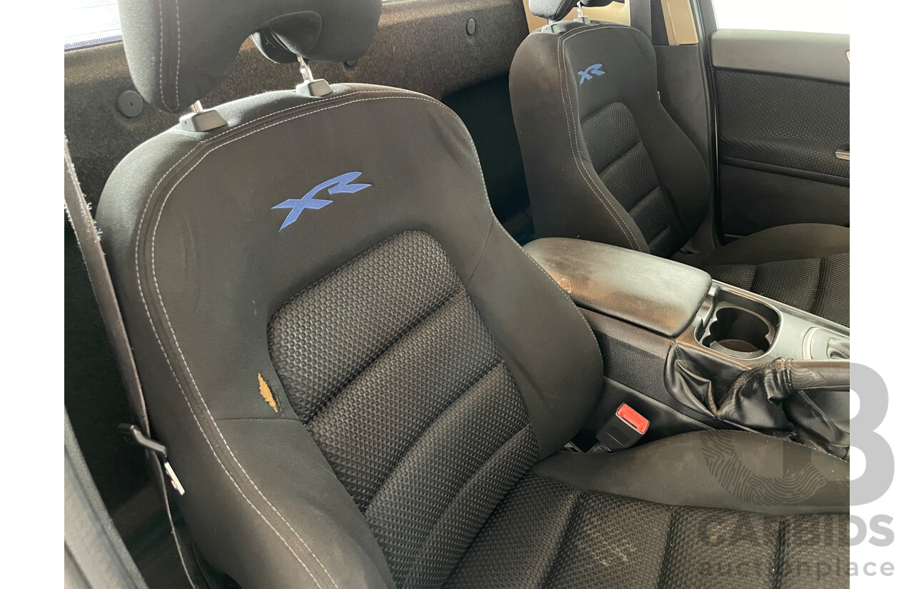 11/11 Ford Falcon  RWD FG UPGRADE C/Chas White 4.0L