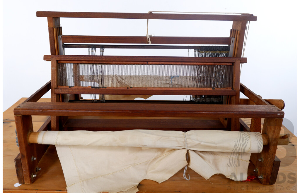 Table Top Weaving Loom