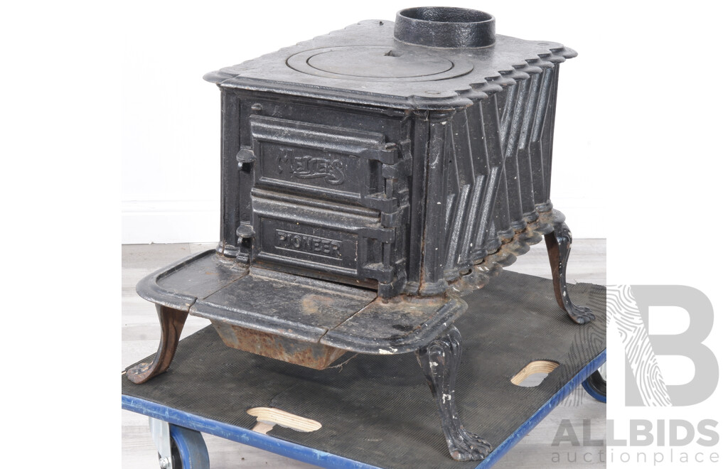 Cast Iron Metters 'Pioneer' Stove
