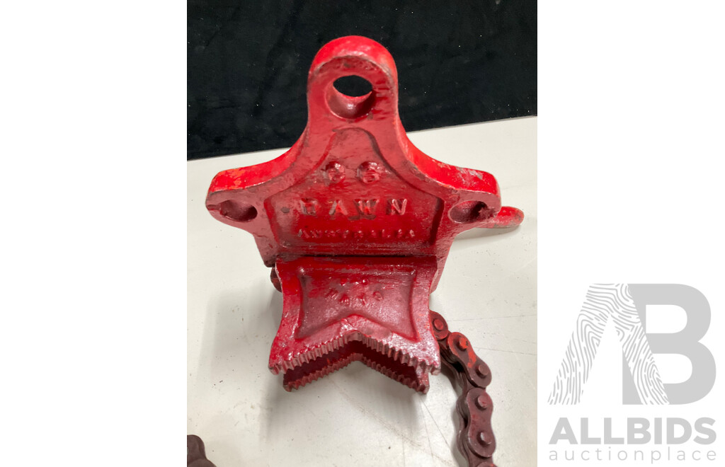 Vintage Dawn C-6 Cast Iron Pipe Chain Vice