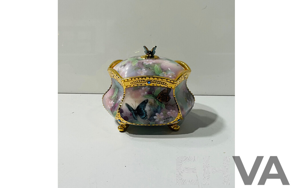 Vintage “flights of Fancy” Porcelain Music Box Playing “wind Beneath My Wings” From Lena Liu’s Enchanted Wings Heirloom Porcelain Music Box Collection