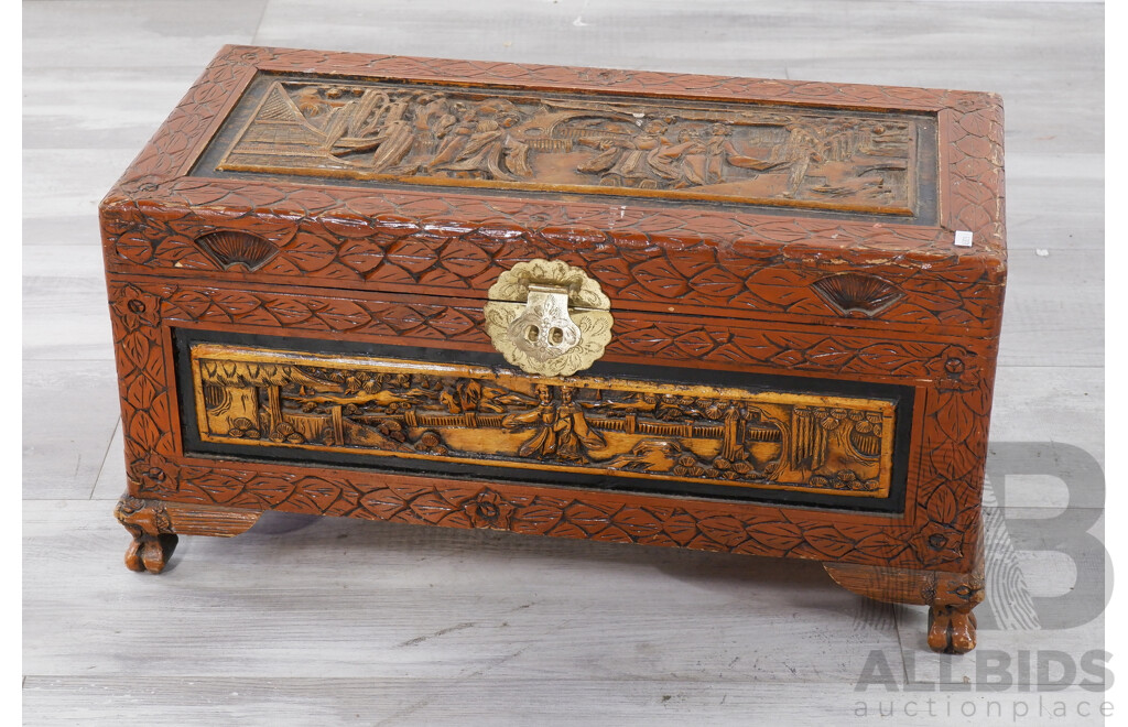 Carver Camphor Trunk