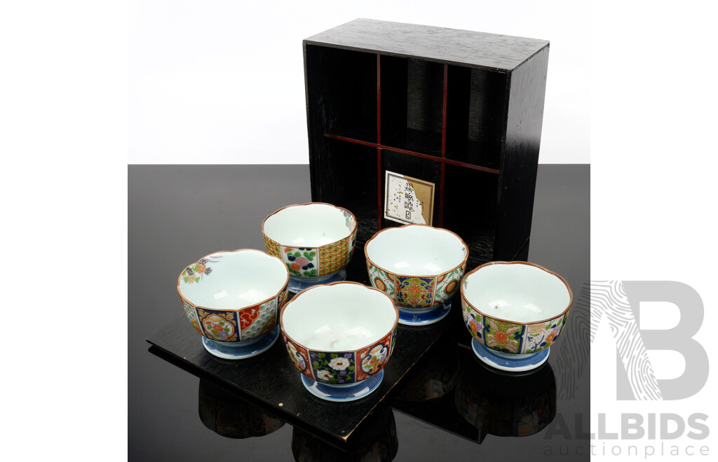 Five Japanese Imari Ware Bowls - Lot 1518624 | ALLBIDS
