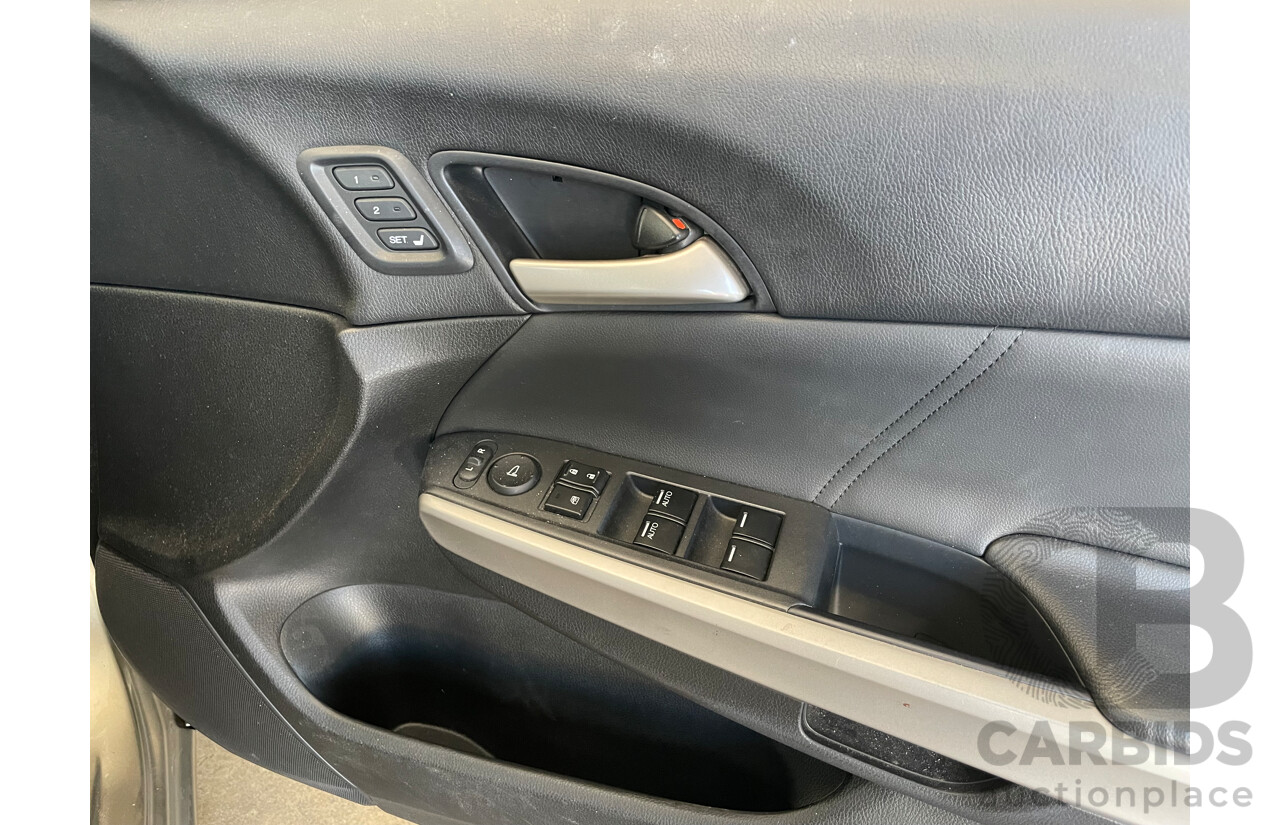 03/11 Honda Accord V6 FWD 50 4D Sedan Beige 3.5L