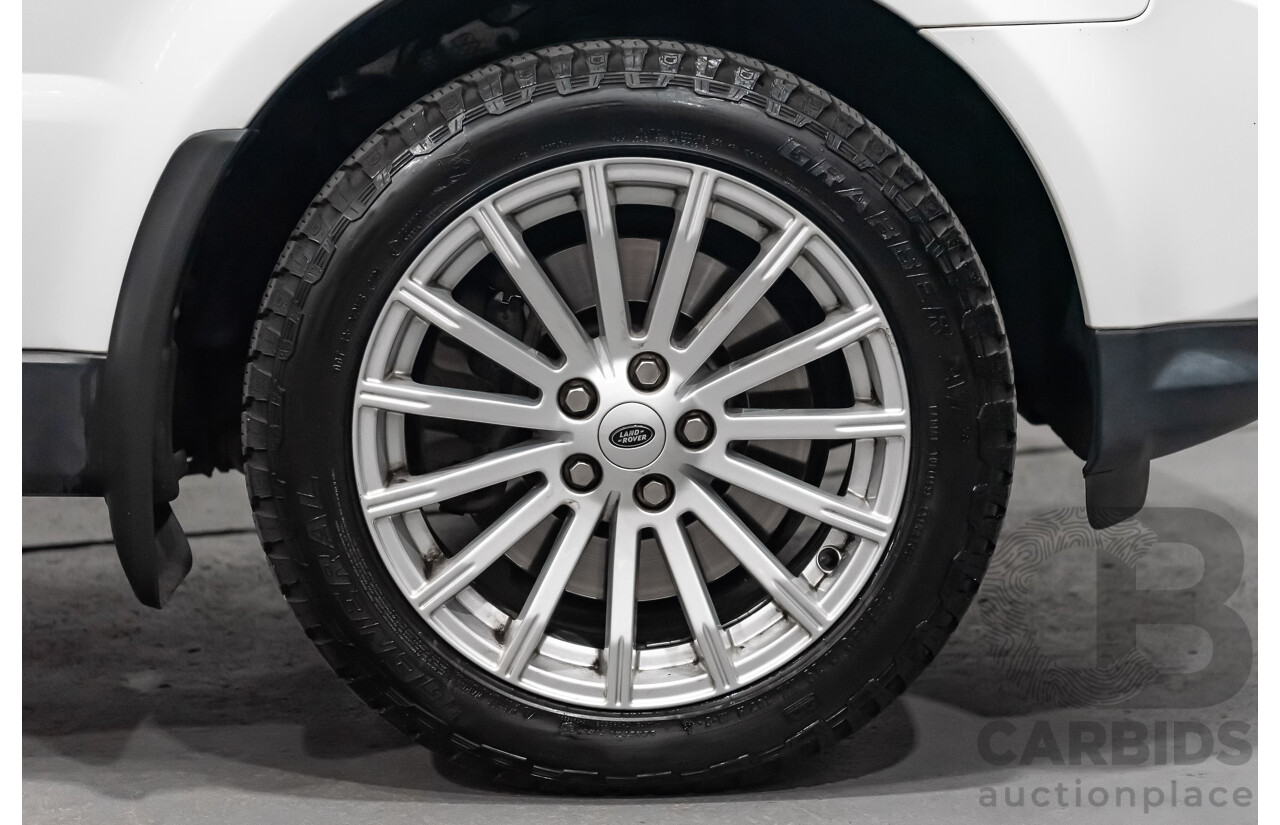 04/2011 Land Rover Range Rover Sport 3.0 TDV6 (4x4) MY10 White 4d Wagon Turbo Diesel 3.0L