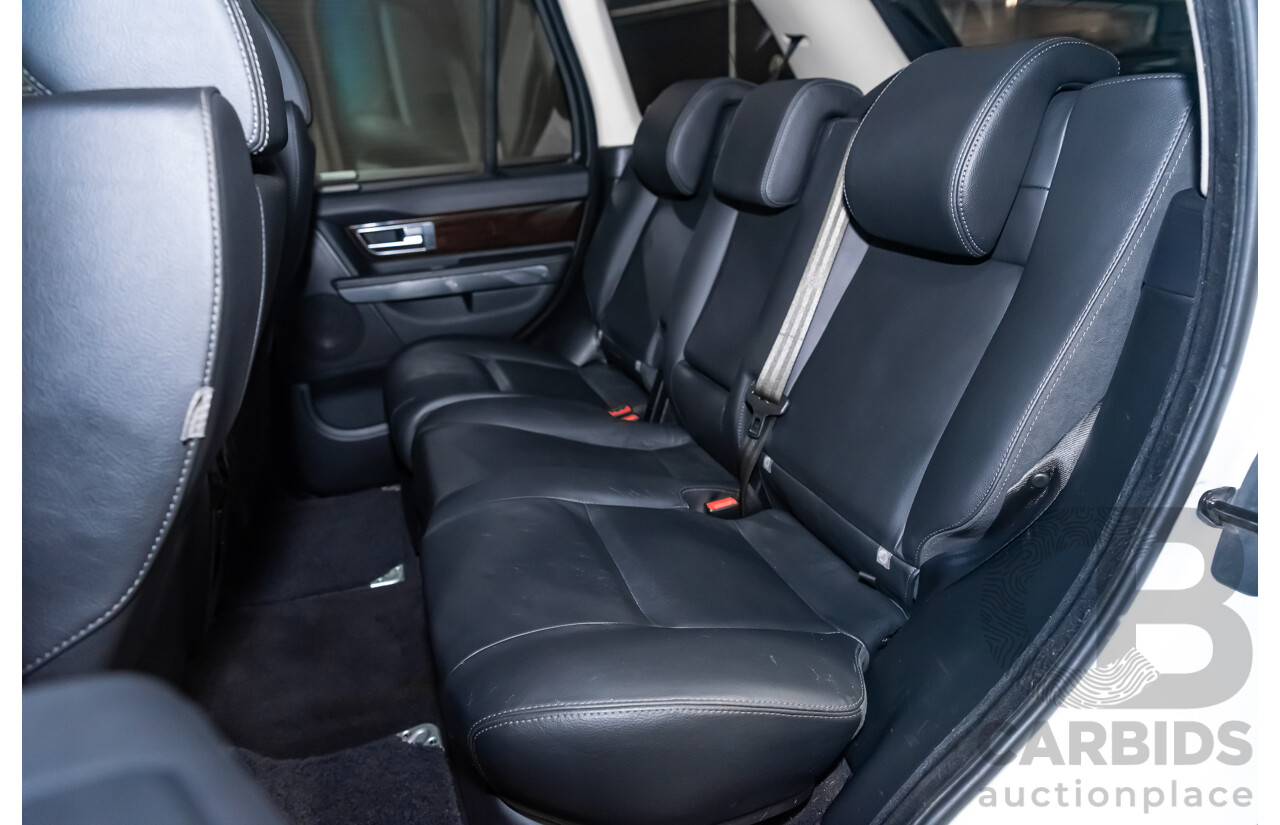 04/2011 Land Rover Range Rover Sport 3.0 TDV6 (4x4) MY10 White 4d Wagon Turbo Diesel 3.0L