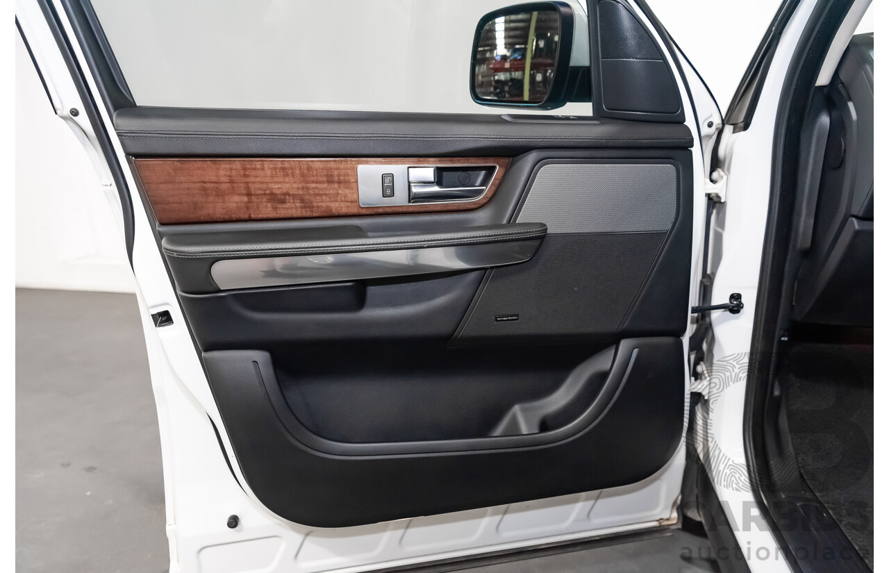 04/2011 Land Rover Range Rover Sport 3.0 TDV6 (4x4) MY10 White 4d Wagon Turbo Diesel 3.0L