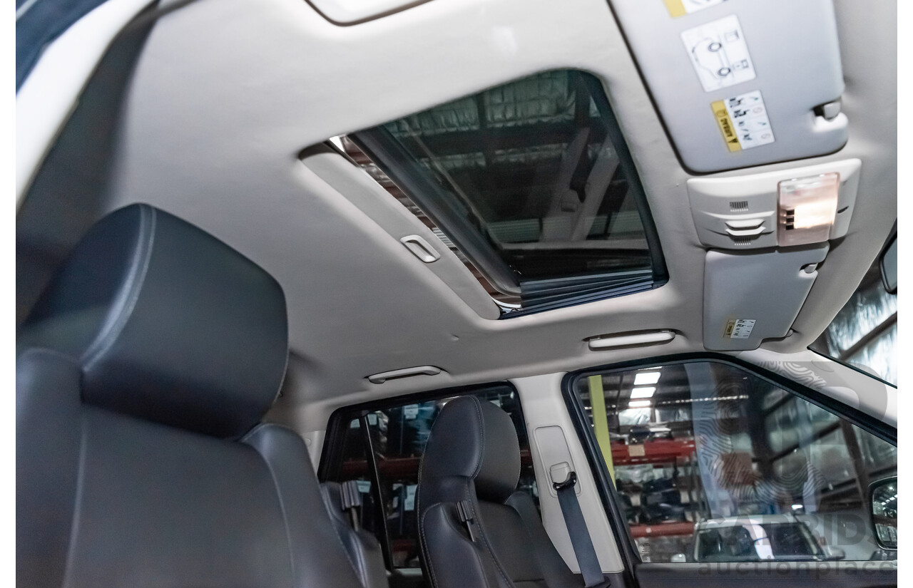 04/2011 Land Rover Range Rover Sport 3.0 TDV6 (4x4) MY10 White 4d Wagon Turbo Diesel 3.0L