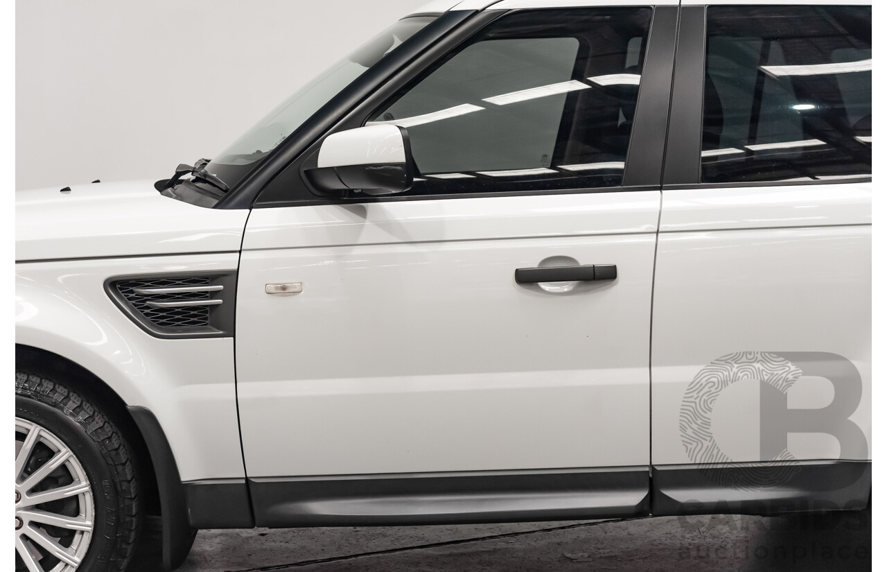 04/2011 Land Rover Range Rover Sport 3.0 TDV6 (4x4) MY10 White 4d Wagon Turbo Diesel 3.0L
