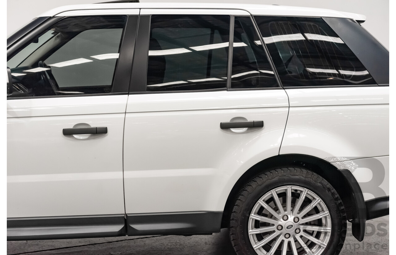 04/2011 Land Rover Range Rover Sport 3.0 TDV6 (4x4) MY10 White 4d Wagon Turbo Diesel 3.0L