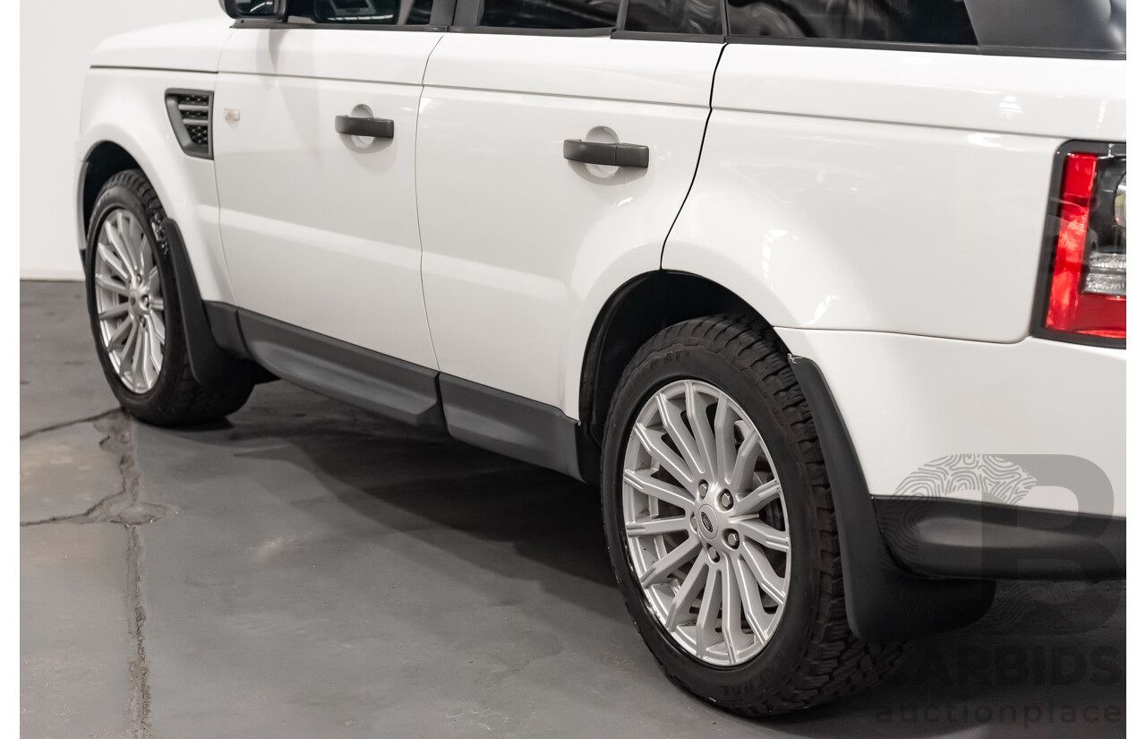 04/2011 Land Rover Range Rover Sport 3.0 TDV6 (4x4) MY10 White 4d Wagon Turbo Diesel 3.0L