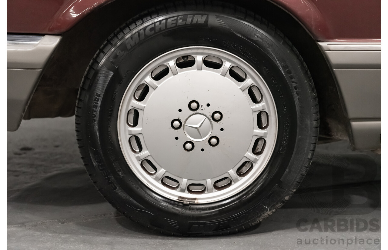 5/1988 Mercedes Benz 560 SEC W126 2d Coupe Pajettrot Maroon Metallic V8 5.5L