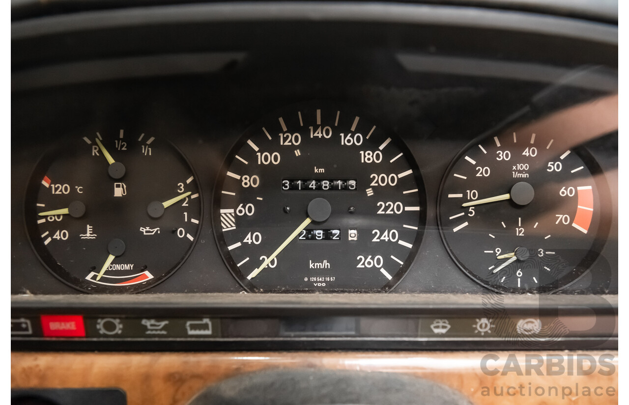 5/1988 Mercedes Benz 560 SEC W126 2d Coupe Pajettrot Maroon Metallic V8 5.5L