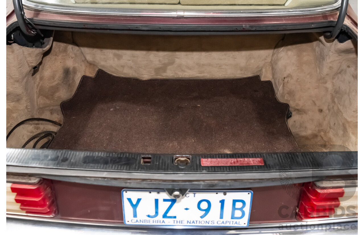 5/1988 Mercedes Benz 560 SEC W126 2d Coupe Pajettrot Maroon Metallic V8 5.5L