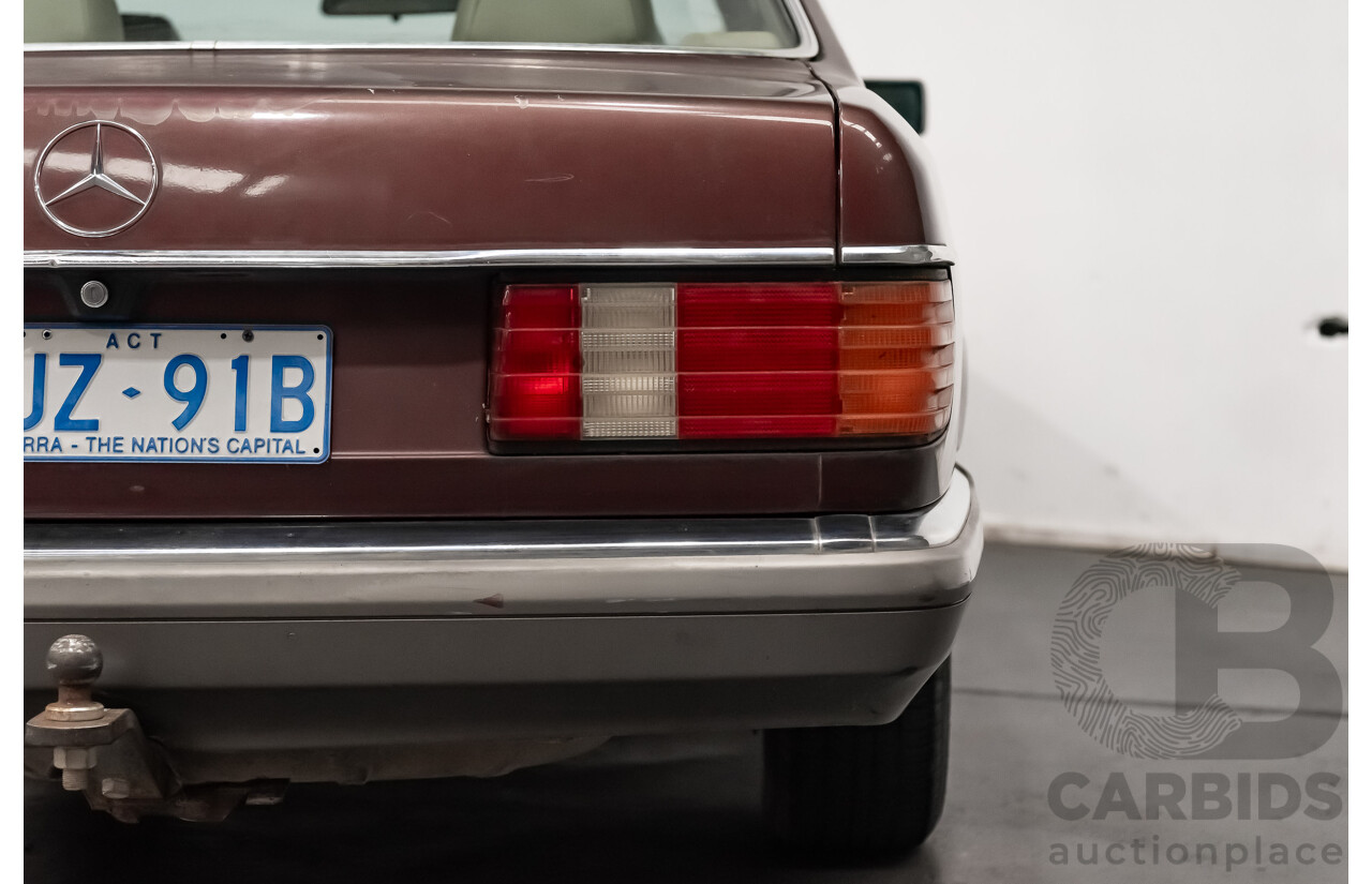 5/1988 Mercedes Benz 560 SEC W126 2d Coupe Pajettrot Maroon Metallic V8 5.5L