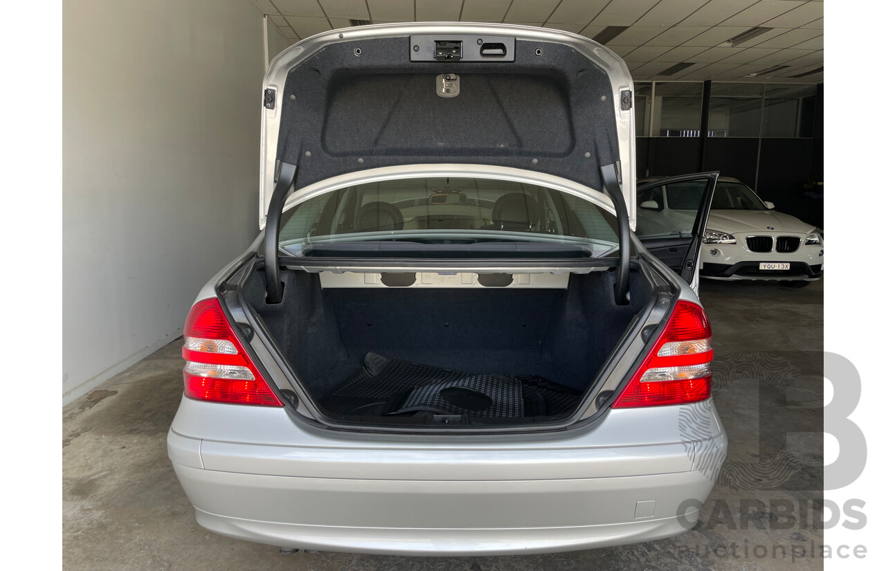 12/04 Mercedes-Benz C200 KOMPRESSOR CLASSIC RWD W203 4D Sedan Silver 1.8L
