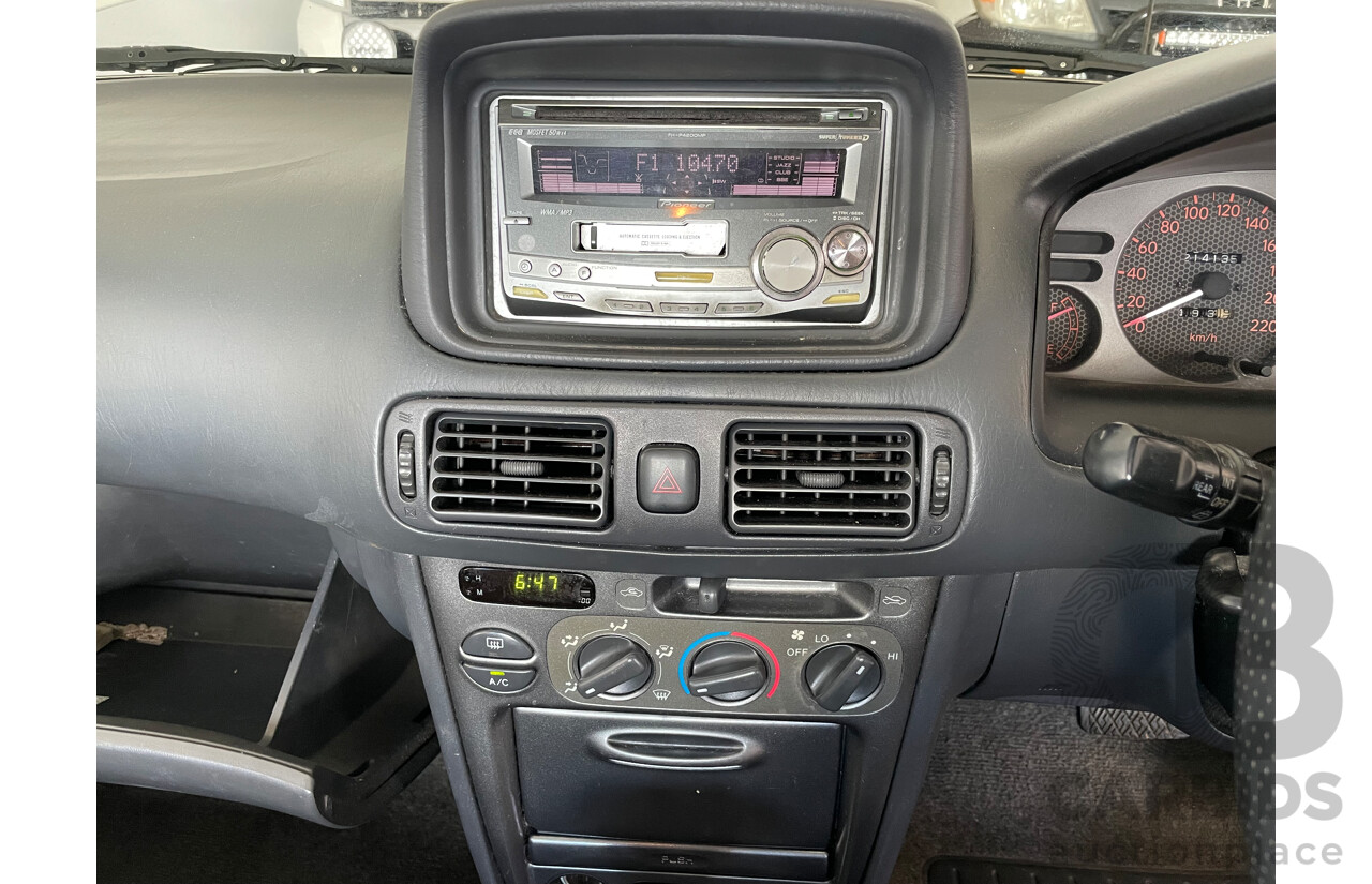 06/01 Toyota Corolla LEVIN SECA FWD AE112R 5D Liftback White 1.8L