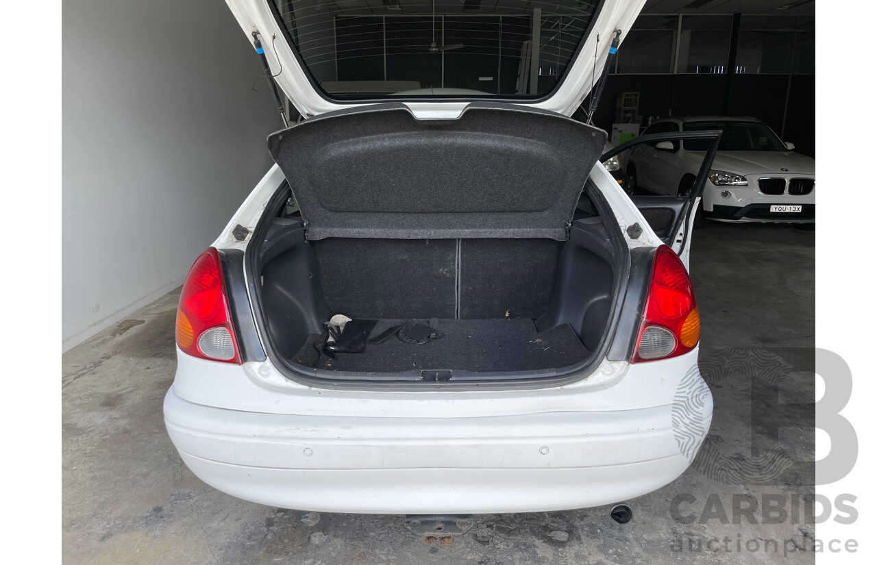 06/01 Toyota Corolla LEVIN SECA FWD AE112R 5D Liftback White 1.8L