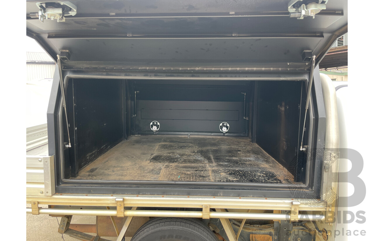 10/09 Ford Falcon (LPG) RWD FG C/Chas with Aluminium Tray White 4.0L