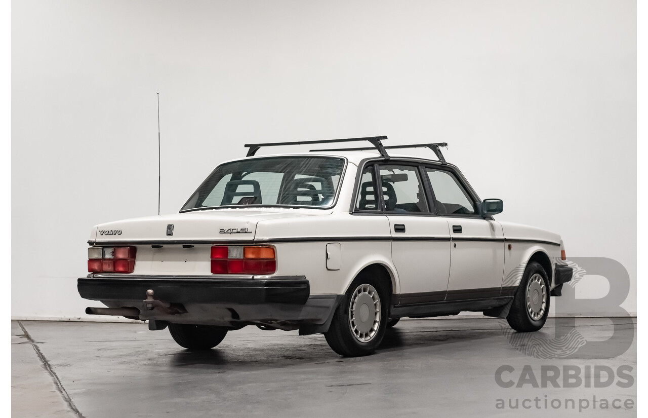 9/1990 Volvo 240 GL 4d Sedan White 2.3L