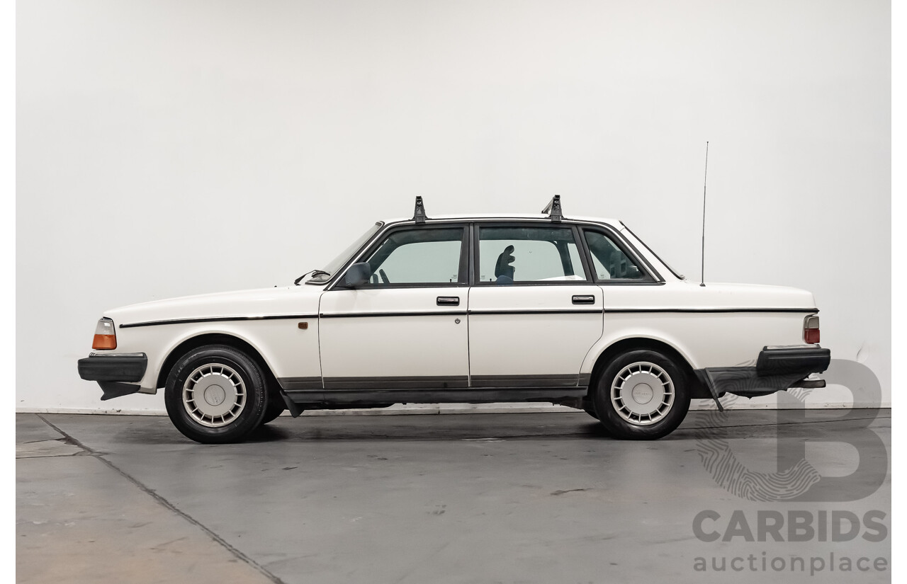 9/1990 Volvo 240 GL 4d Sedan White 2.3L