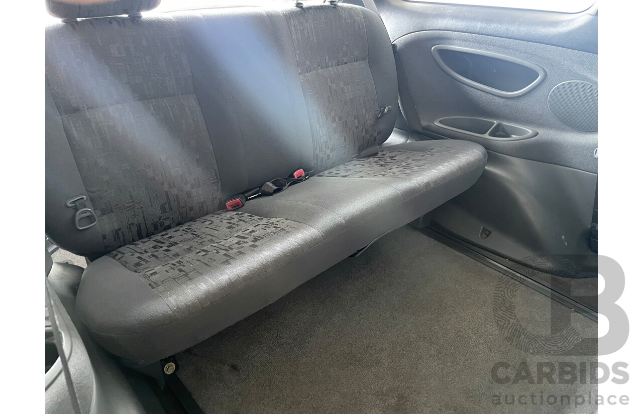 03/04 Toyota Tarago GLi FWD ACR30R 4D Wagon Silver 2.4L