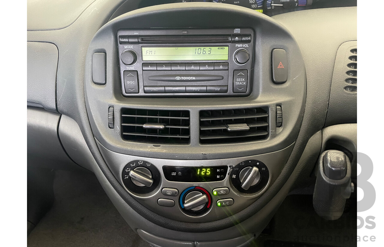 03/04 Toyota Tarago GLi FWD ACR30R 4D Wagon Silver 2.4L