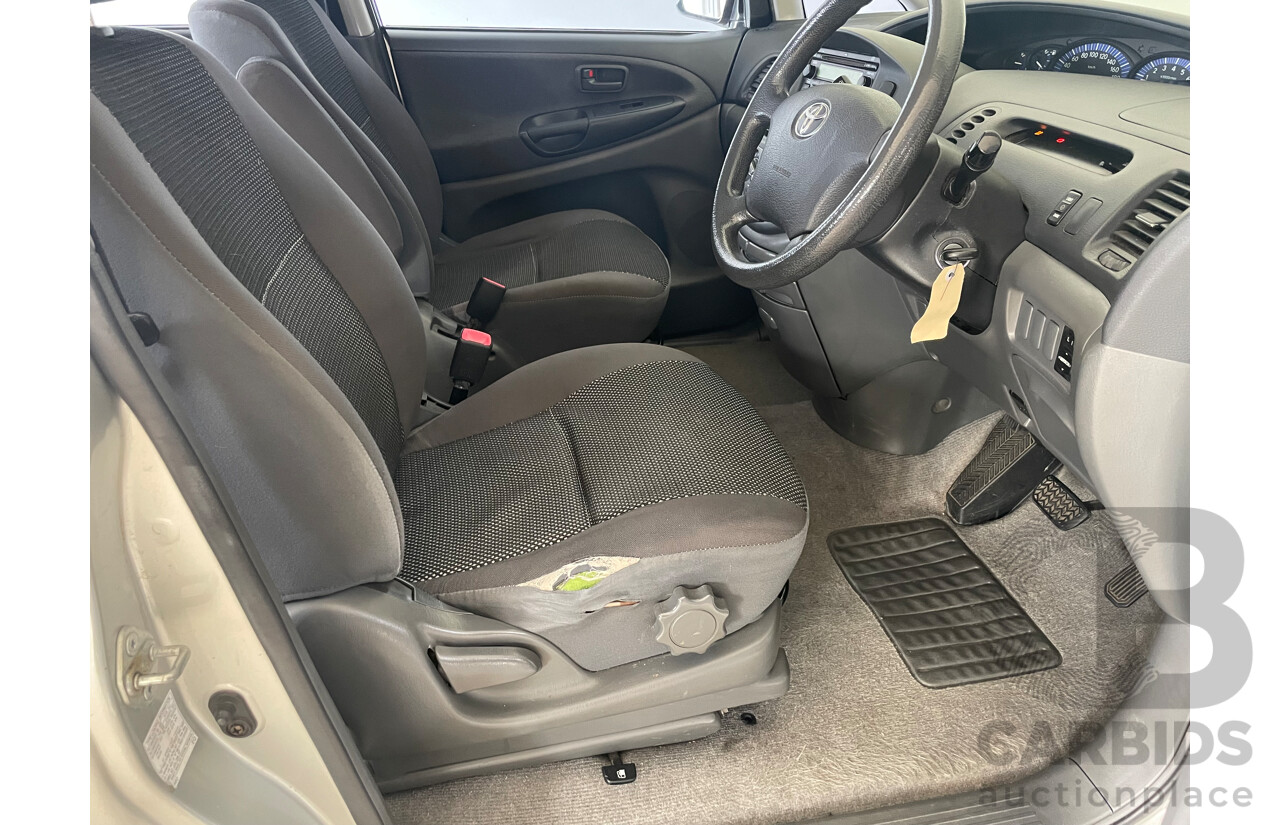 03/04 Toyota Tarago GLi FWD ACR30R 4D Wagon Silver 2.4L