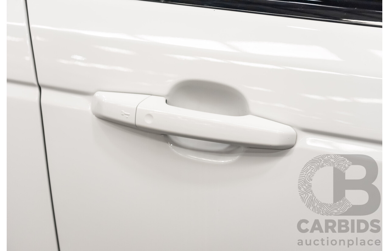 9/2017 Land Rover Range Rover Sport 3.0 SDV6 HSE Dynamic (AWD) LW MY17 4d Wagon Polaris White Twin Turbo Diesel 3.0L