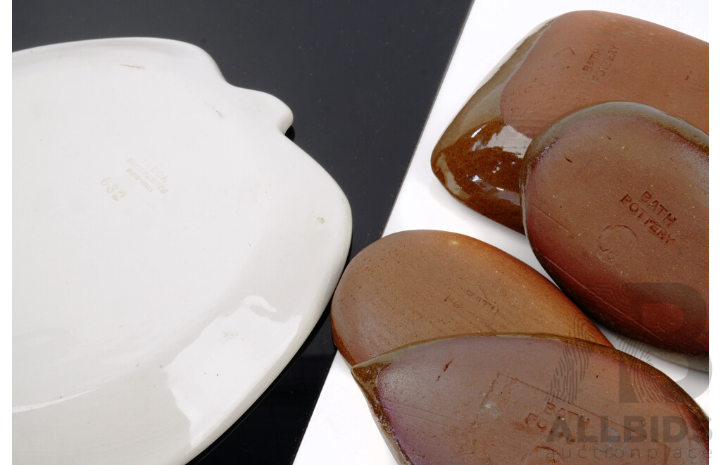 Collection Porcelain Comprising Three Small Bath Pottery UK Dishes Along with Vintage Alessio Tasca Italy Hand Painted Platter