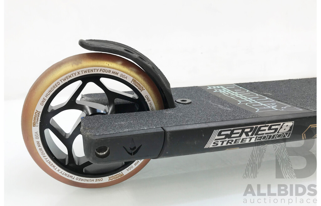 PRODIGY Series 8 Street Edition