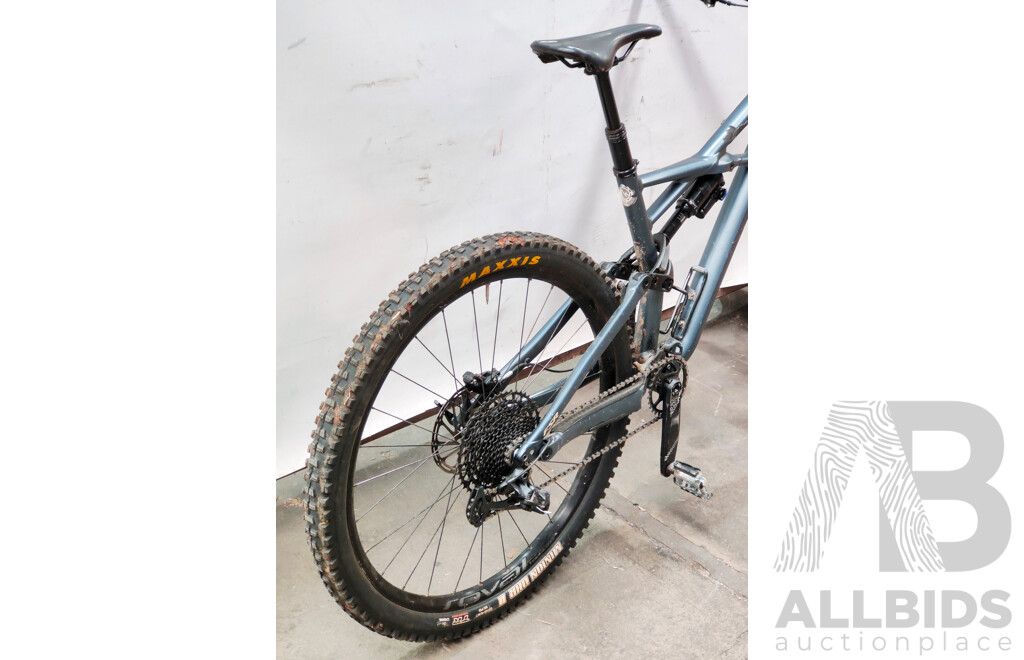 SPECIALIZED Enduro 11 Speed Mountain Bike