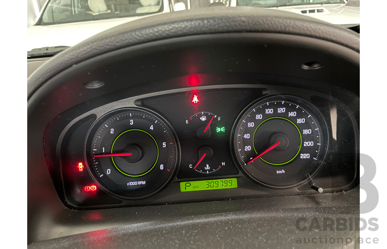 12/09 Holden Captiva SX (4x4) 4x4 CG MY10 4D Wagon White 2.0L