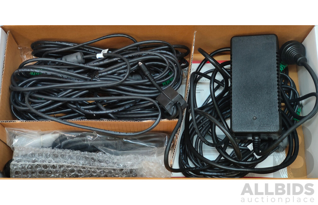 POLYCOM 17'' Video Conference Screen