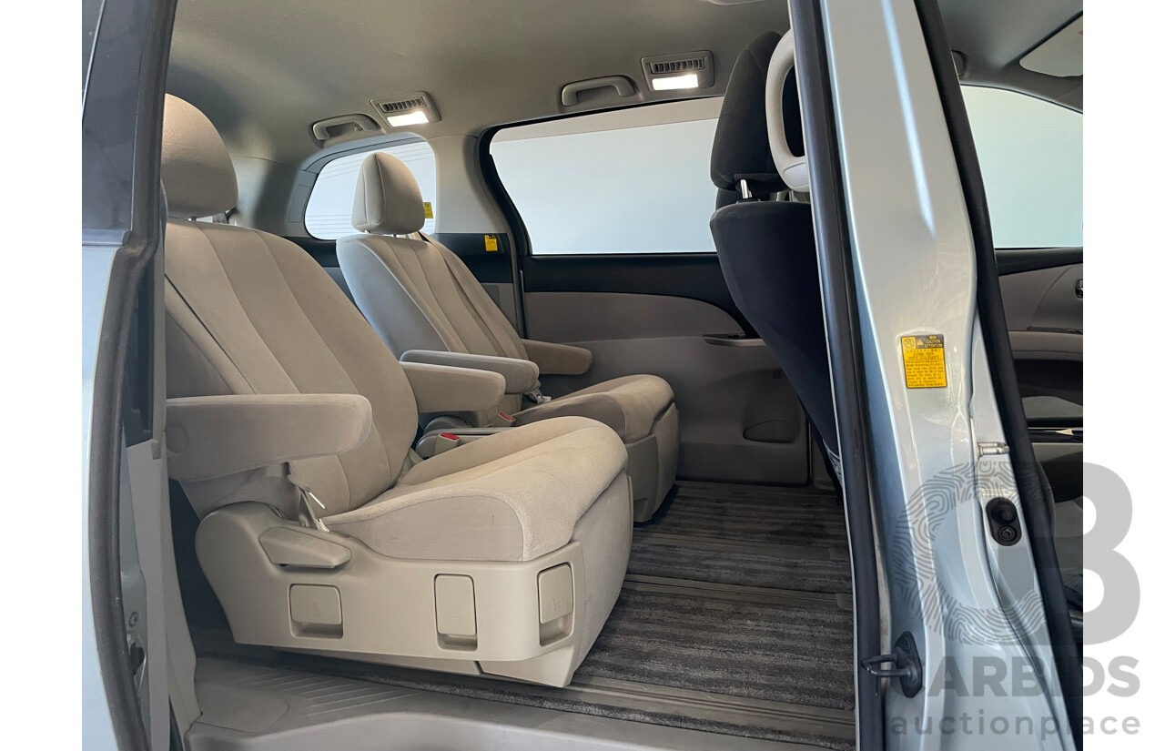 06/07 Toyota Estima AERAS S Package 4D Wagon Silver 3.5L V6