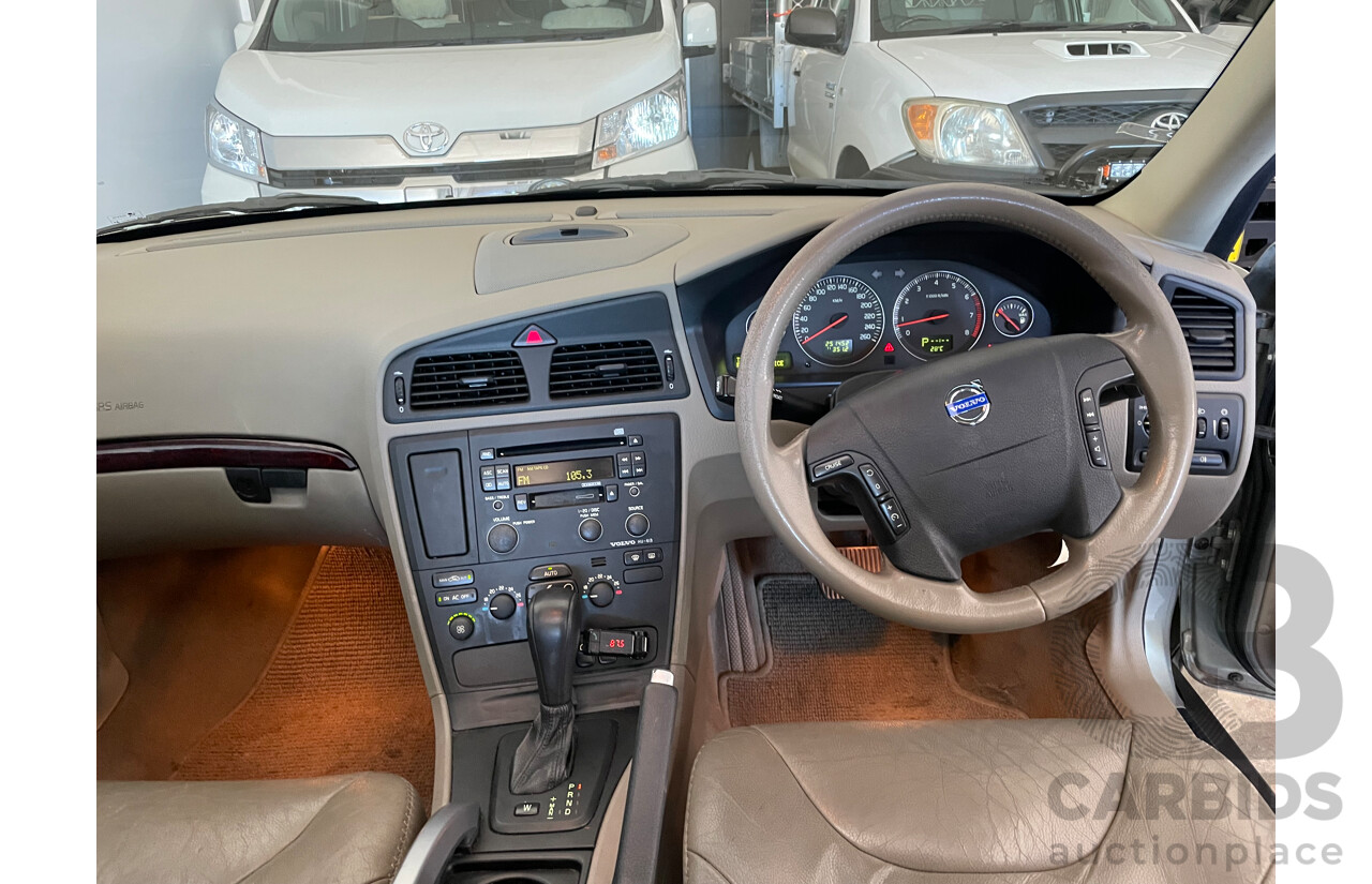 10/03 Volvo Xc70 CROSS COUNTRY AWD  4D Wagon Green 2.5L