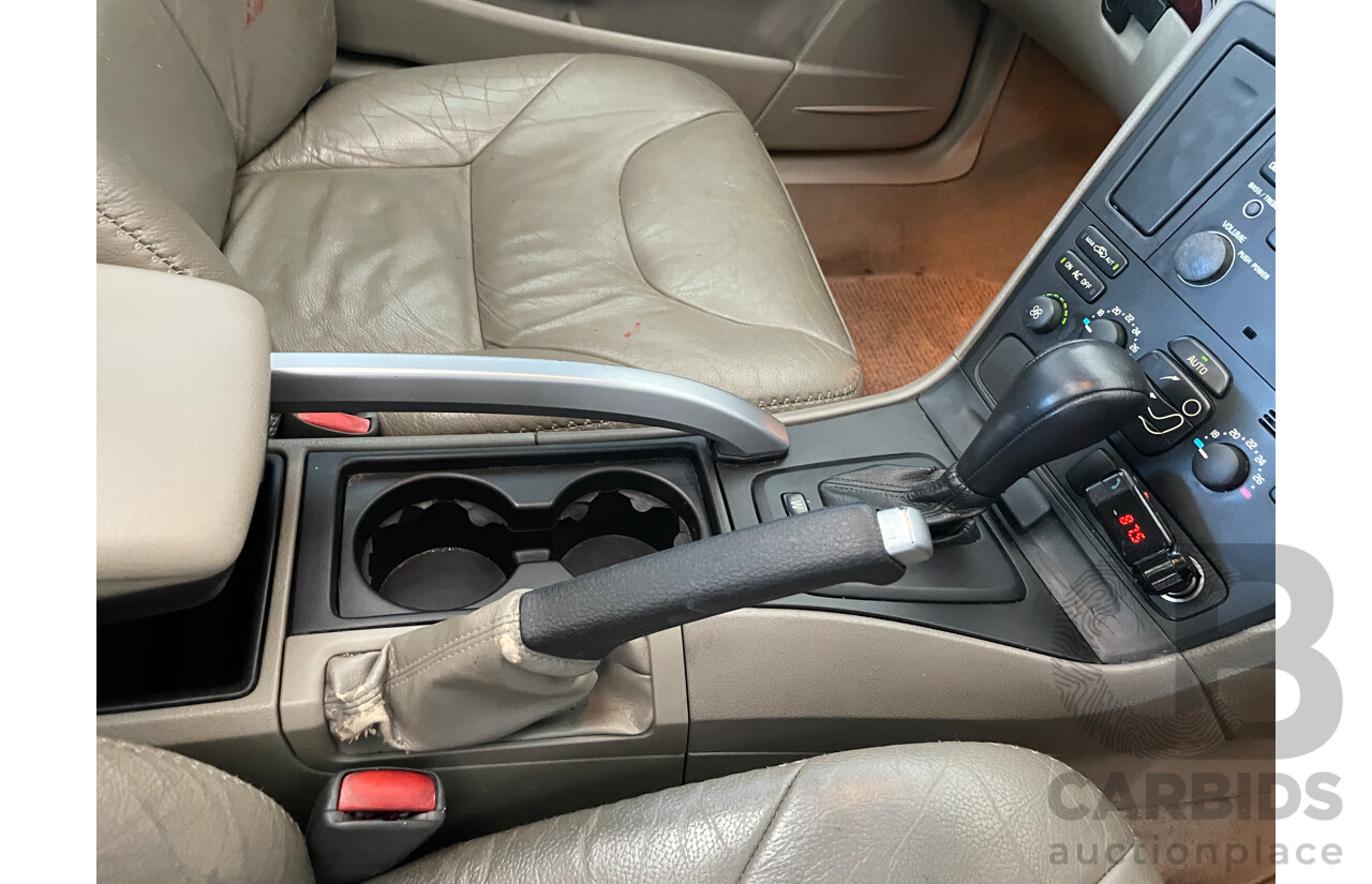 10/03 Volvo Xc70 CROSS COUNTRY AWD  4D Wagon Green 2.5L