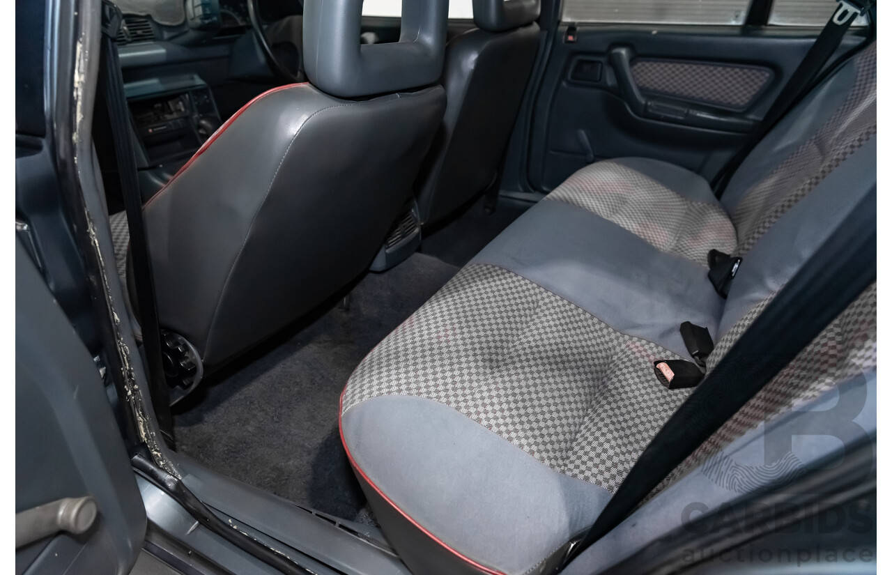 3/1990 Holden Commodore SS VN 4d Sedan A9F Atlas Grey V8 5.0L