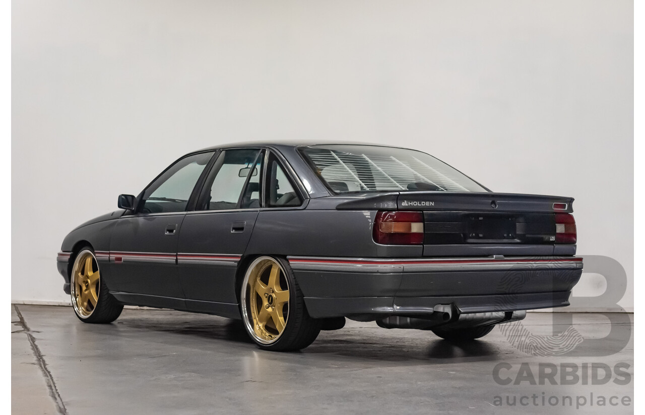 3/1990 Holden Commodore SS VN 4d Sedan A9F Atlas Grey V8 5.0L
