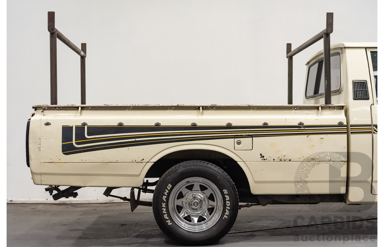 12/1977 Toyota Hilux RN27 2d Utility Tub Back Cream 18R 2.0L