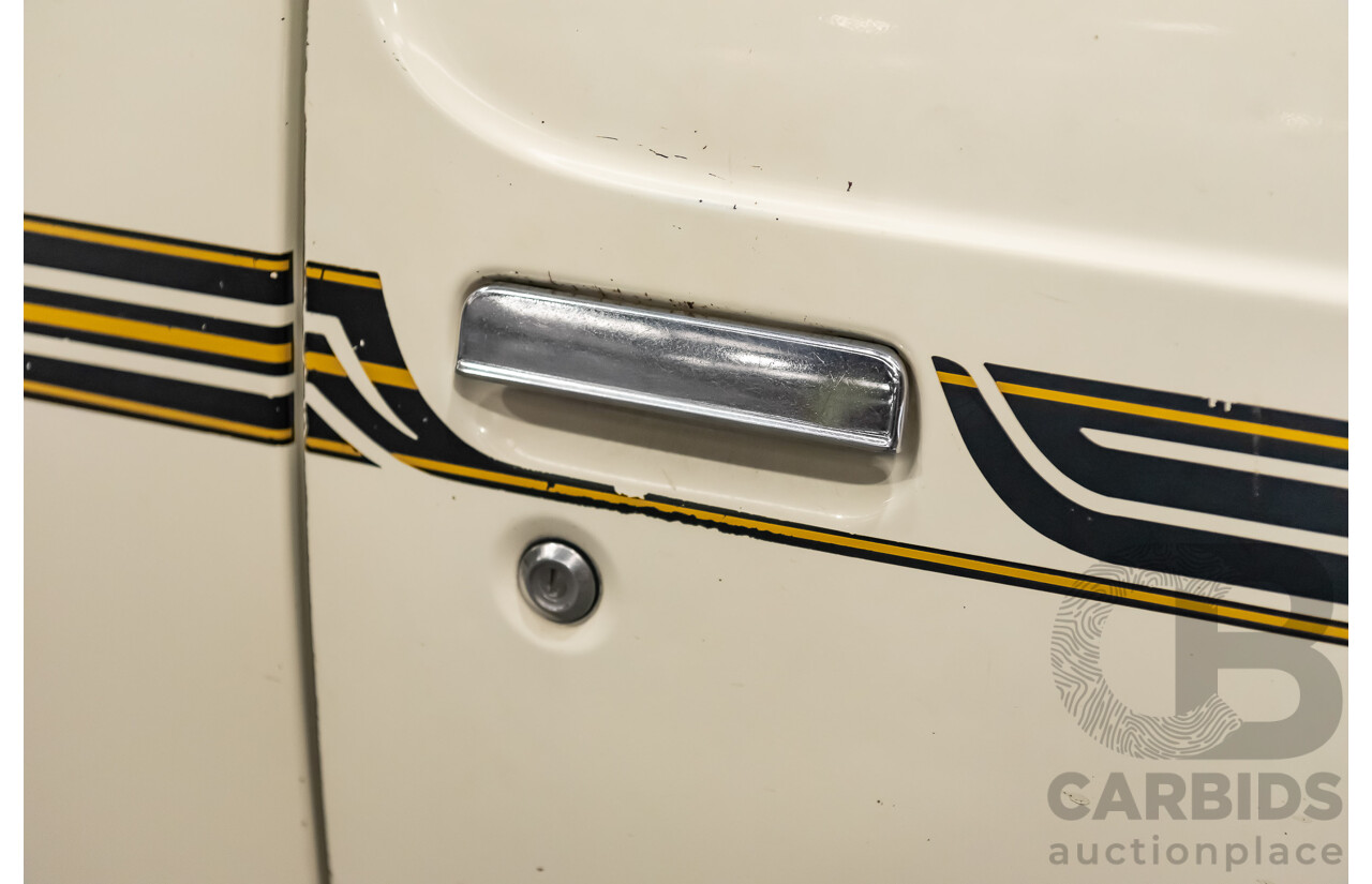 12/1977 Toyota Hilux RN27 2d Utility Tub Back Cream 18R 2.0L