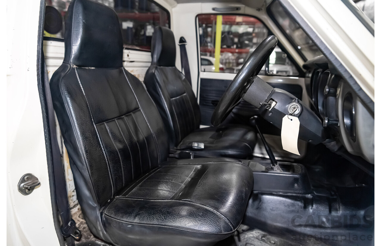 12/1977 Toyota Hilux RN27 2d Utility Tub Back Cream 18R 2.0L