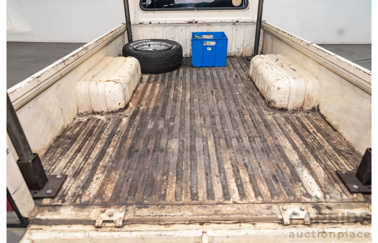 12/1977 Toyota Hilux RN27 2d Utility Tub Back Cream 18R 2.0L