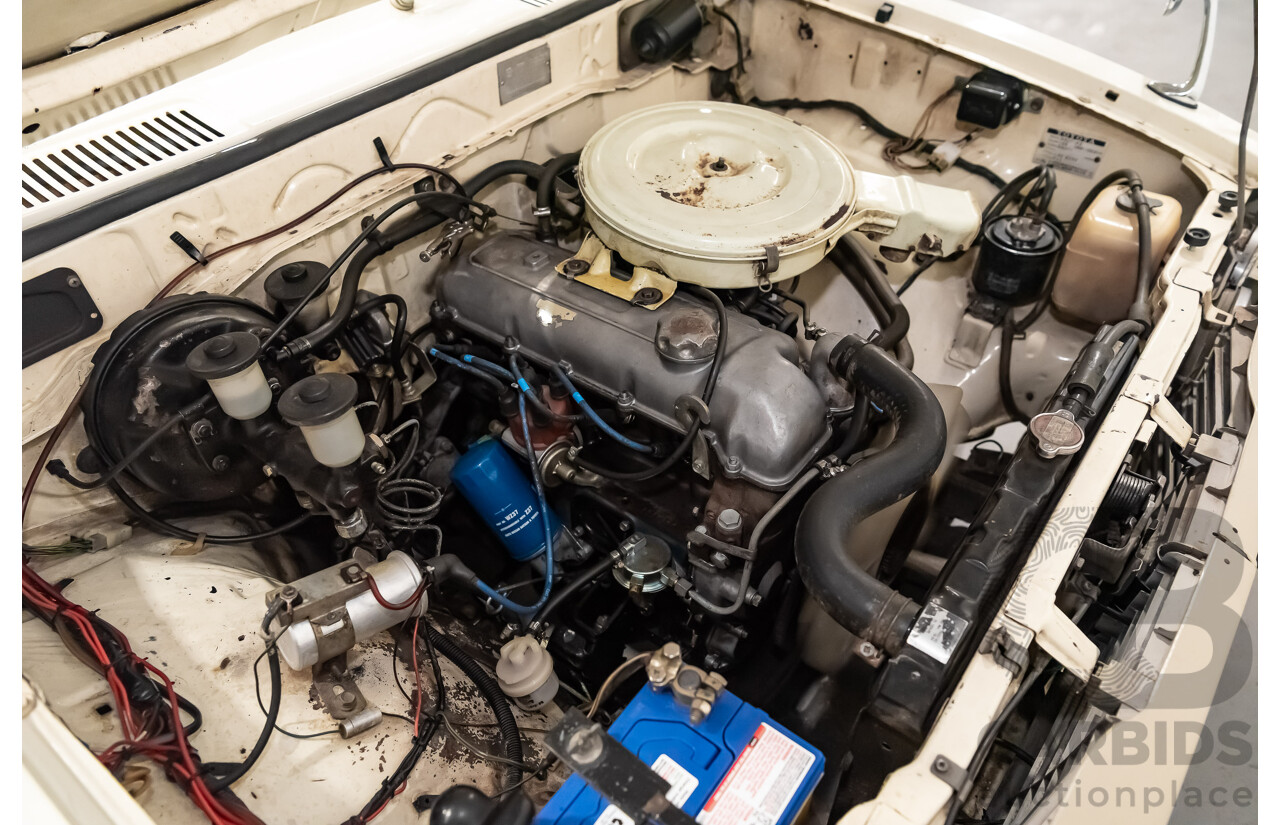 12/1977 Toyota Hilux RN27 2d Utility Tub Back Cream 18R 2.0L