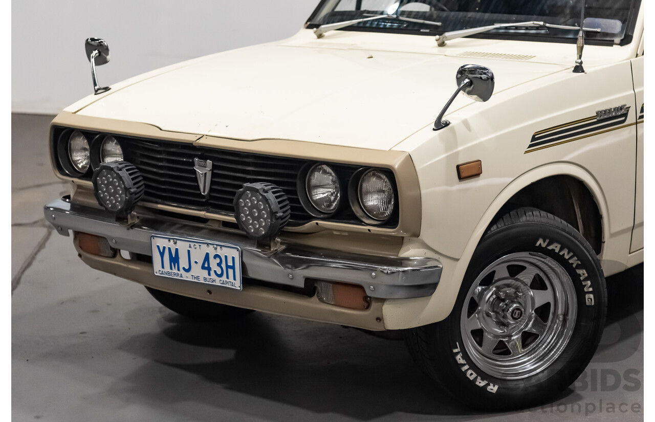 12/1977 Toyota Hilux RN27 2d Utility Tub Back Cream 18R 2.0L