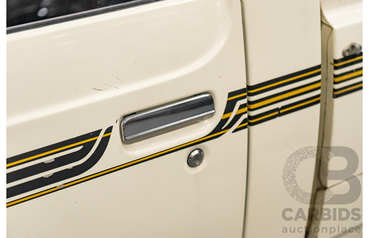 12/1977 Toyota Hilux RN27 2d Utility Tub Back Cream 18R 2.0L