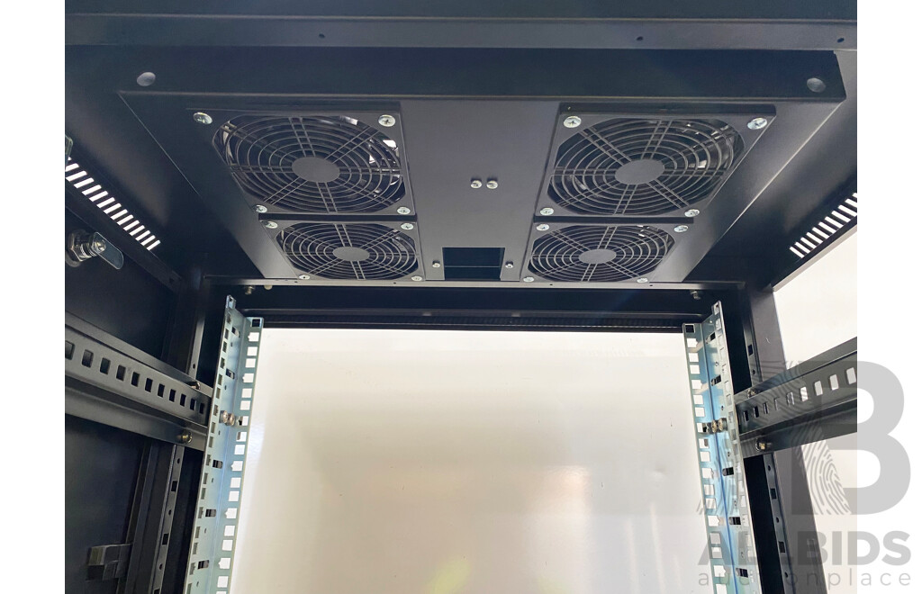 Dynamix 18RU Server Cabinet W/ - Lot 1517981 | ALLBIDS