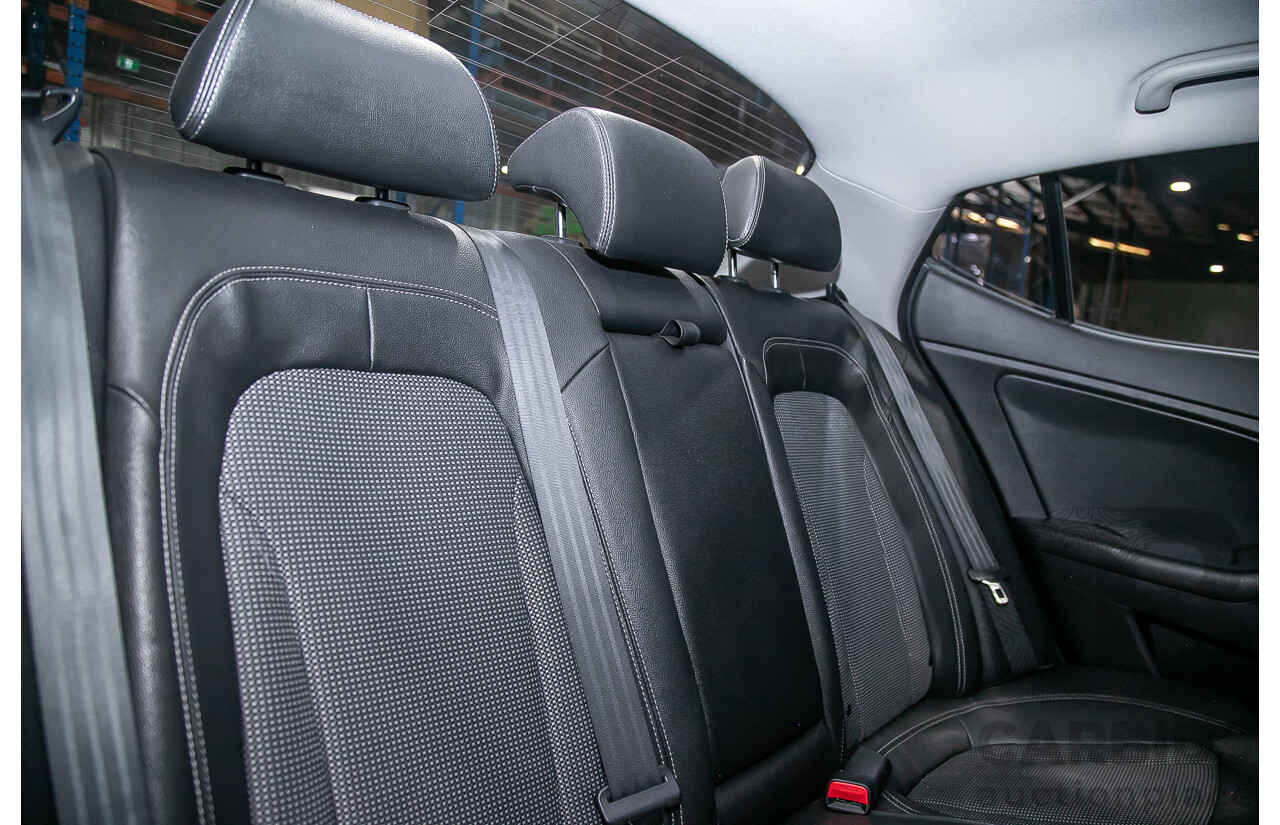 3/2012 Kia Optima Si TF 4d Sedan Grey 2.4L