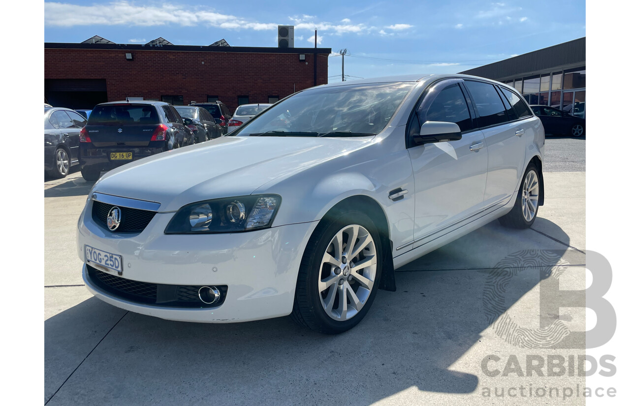 10/08 Holden Calais  RWD VE MY09 4D Sportwagon White 3.6L