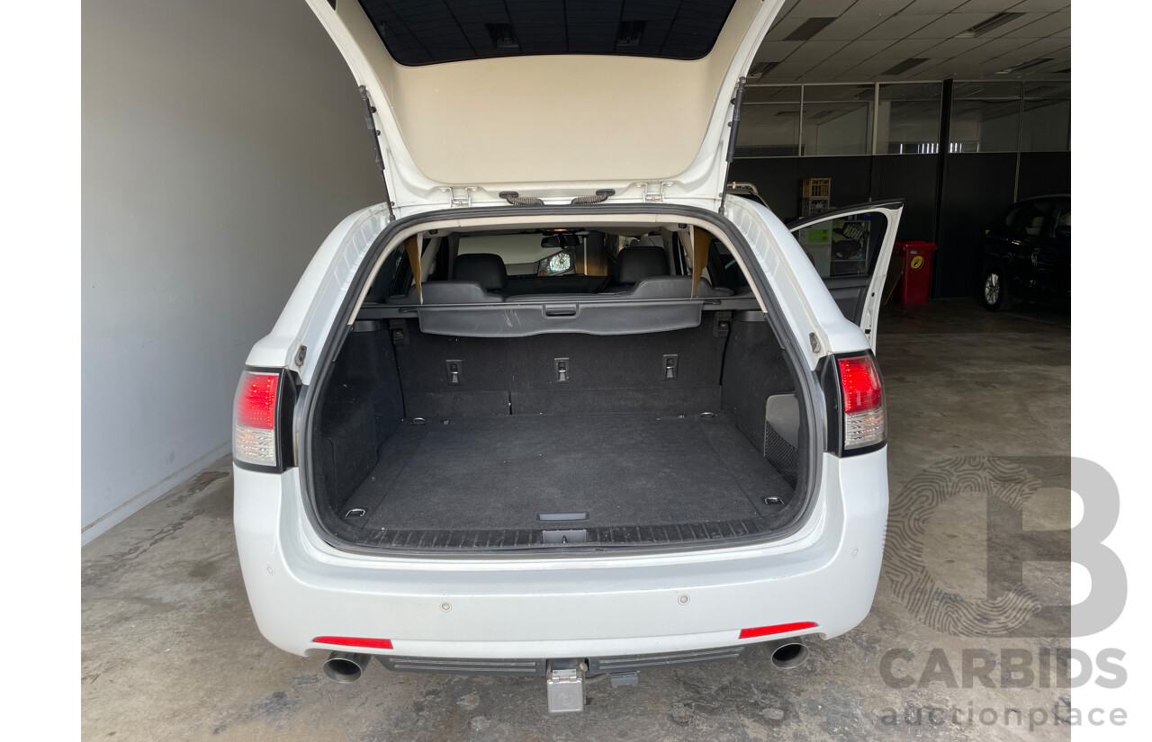 10/08 Holden Calais  RWD VE MY09 4D Sportwagon White 3.6L